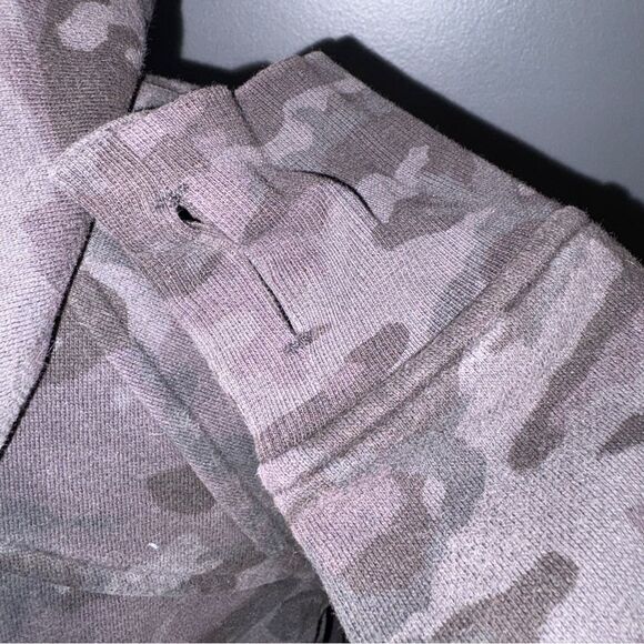Lululemon Scuba Hoodie Jacket Women's 10 Camouflage Full Zip Light Cotton Fleece - Picture 9 of 12